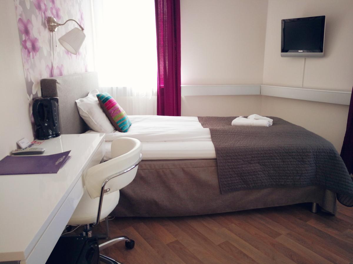 Hotell Stella Уппсала Екстер'єр фото